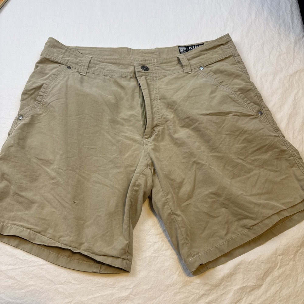 Kuhl Shorts Mens 34 TAN  Cargo Stretch Outdoor Hiking Pockets